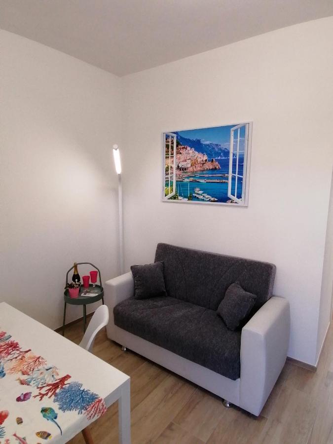 Retroscena Apartment In Centro Civitanova Marche Exterior foto
